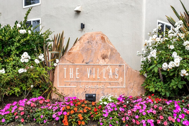 Monument - Villas at Carlsbad
