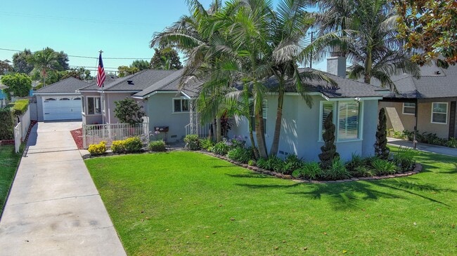 Coming Soon! 3 Bed 1.5 Bath House with Pool! - Coming Soon! 3 Bed 1.5 Bath House with Pool!