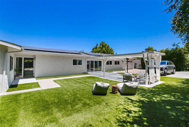 Photo - 22841 Calvert St