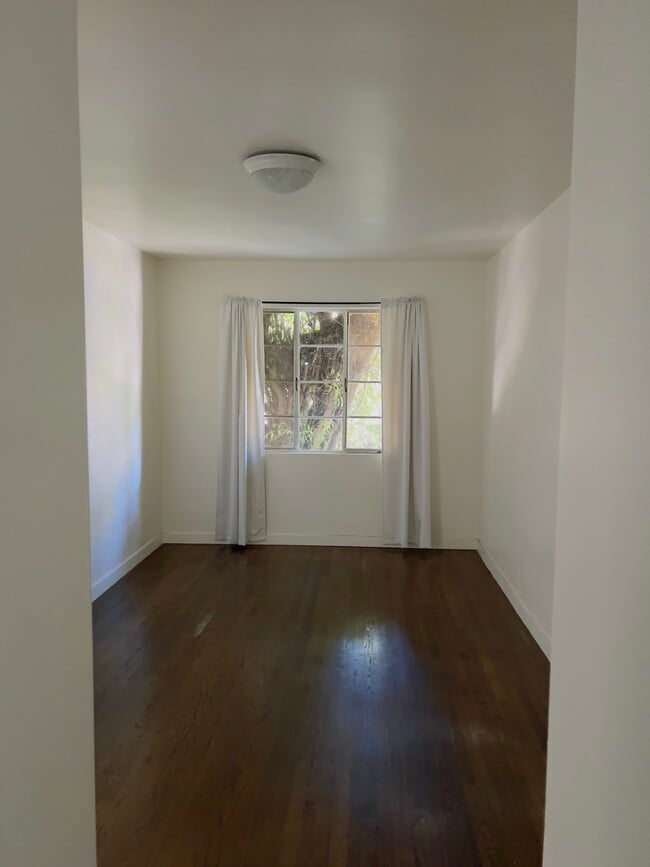 Photo - 4247 1/2 S Centinela Ave Unit 4247.