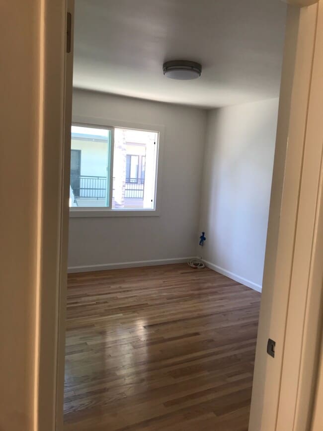 bedroom two - 21 Alamitos Ave Unit 3