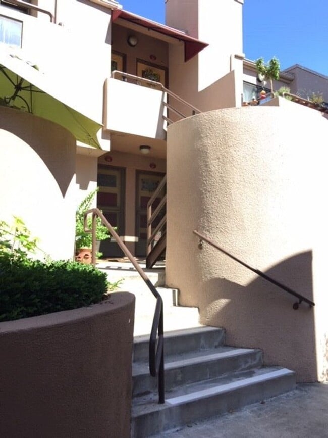 Photo - 2 BEDROOM CONDO WITH GARAGE Unit 26