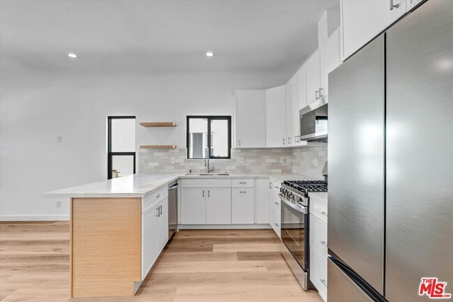 Photo - 616 N Vista St