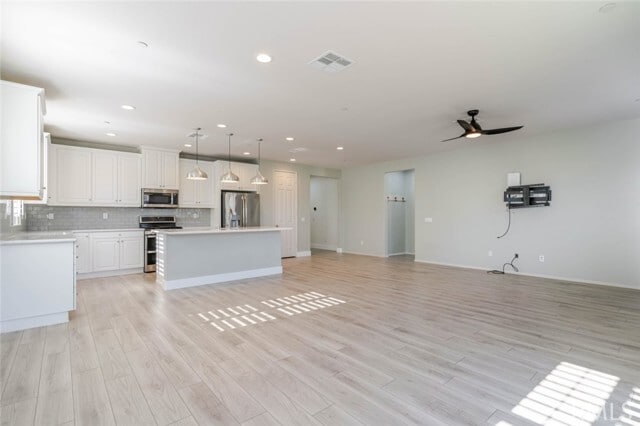 Photo - 44122 51st St W