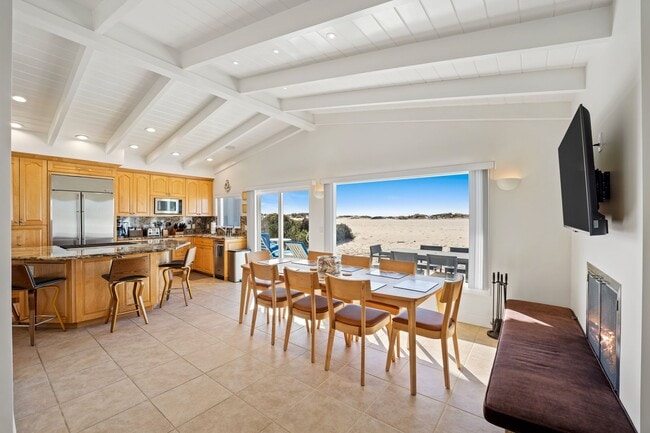 Photo - 3321O- Deja Blue | Hollywood Beach Oceanfront| FURNISHED