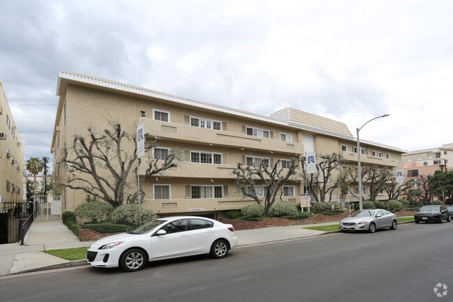 Photo - 1409 Midvale Avenue Apartments