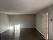 Photo - 5840 Hazeltine Ave