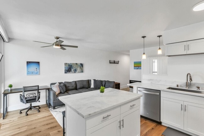 Photo - 3050 Rue D’Orleans