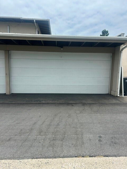 Photo - 1728 Westcliff Dr Unit 18