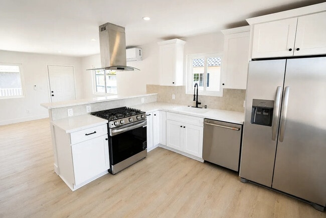 Building Photo - 522 17th St Unit APT C
