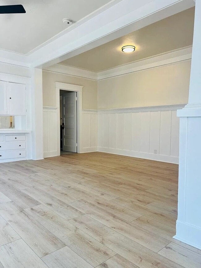 Photo - 1328 Constance St