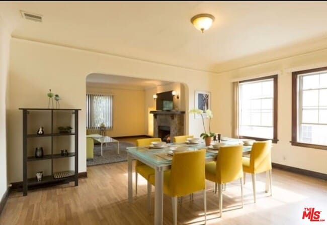 Photo - 611 Beachwood Dr