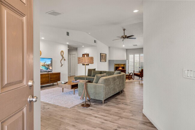 Photo - 54965 Avenida Vallejo