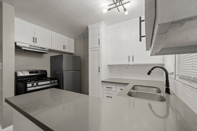 Photo - 4024 Gelber Pl Unit 5a