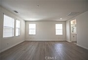 Photo - 683 Huron Pl