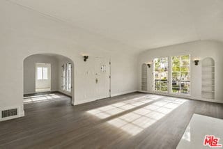 Photo - 428 S Bedford Dr