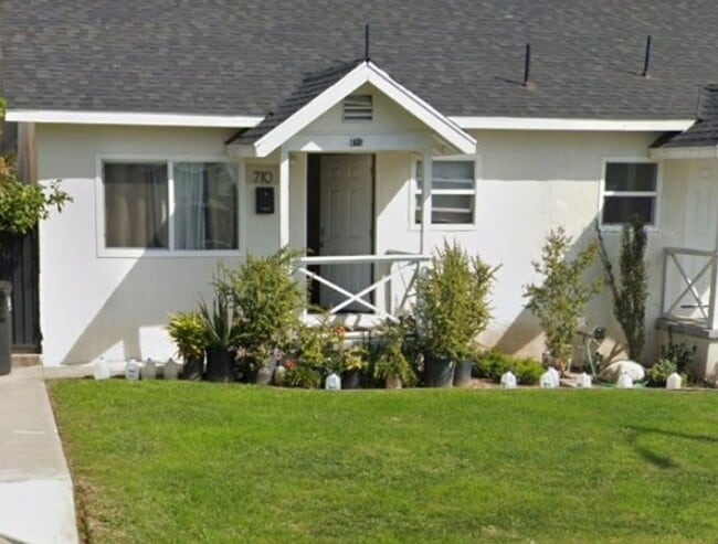 Building Photo - Bradshawe Unit 714