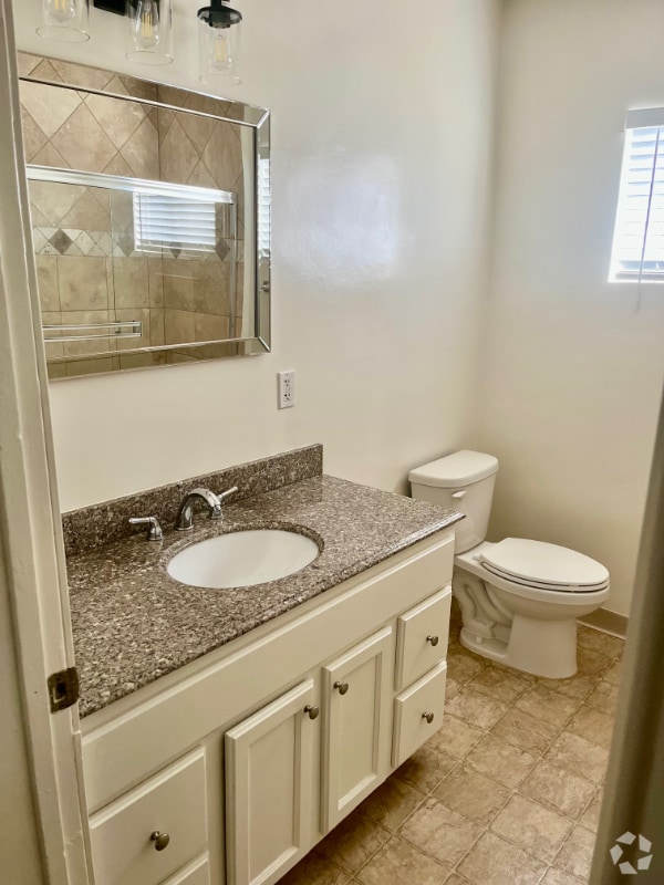 Building Photo - 2345 Kansas Ave Unit 24 Rental