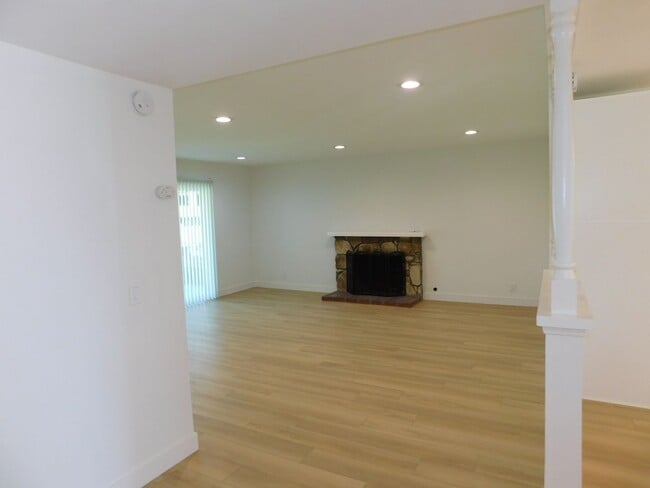 Photo - Stunning 4BD, 2.5 BA, 1 Story Single Family Home in Fountain Valley