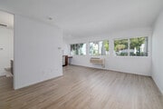 Studio - 400SF - Bedroom/Living Room - Park View Hillcrest