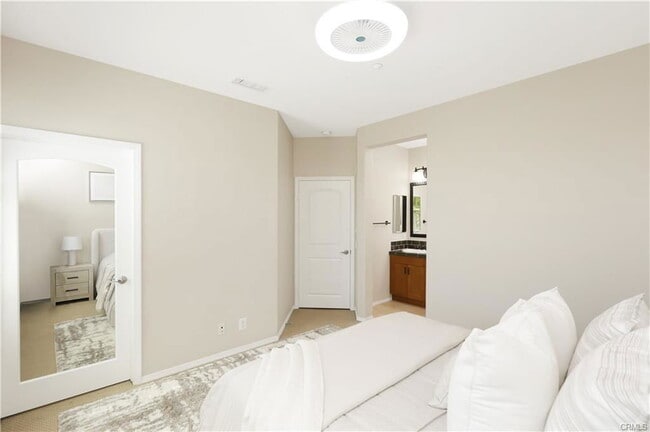 Photo - 23 Crosspointe