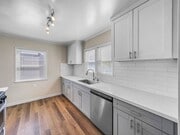 Photo - 2332 Westwood St
