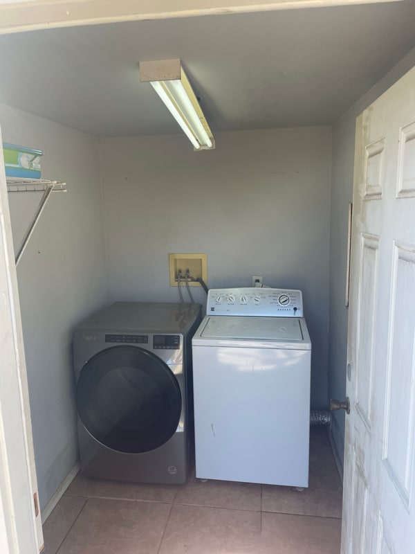 Photo - 31130 Geary St