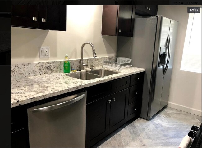 Photo - 807 N Alfred St.