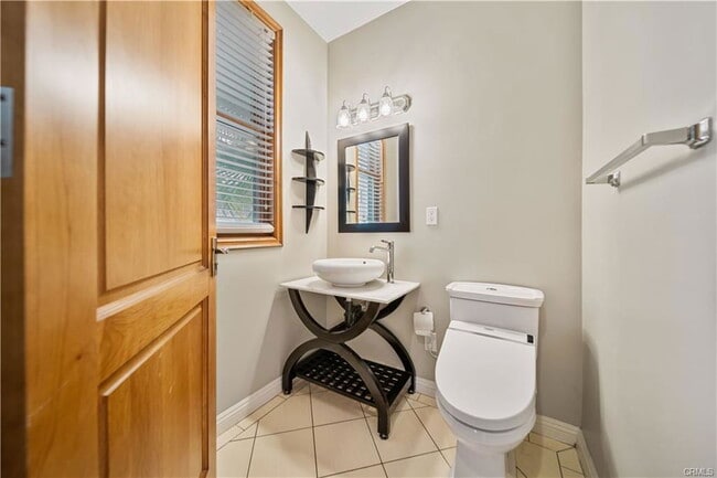 Photo - 216 N Buena Vista St