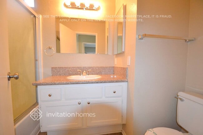 Photo - 5794 N E St