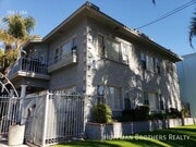 Photo - 1325 E 3rd St Unit 1325