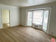 Photo - 325 N Palm Dr Unit F