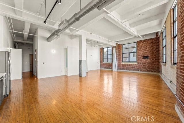 Photo - 1850 Industrial St