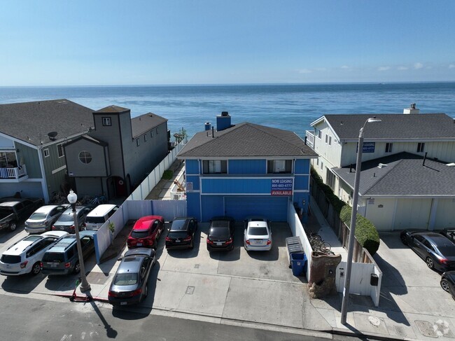Building Photo - 6555 Del Playa Dr Unit S Rental