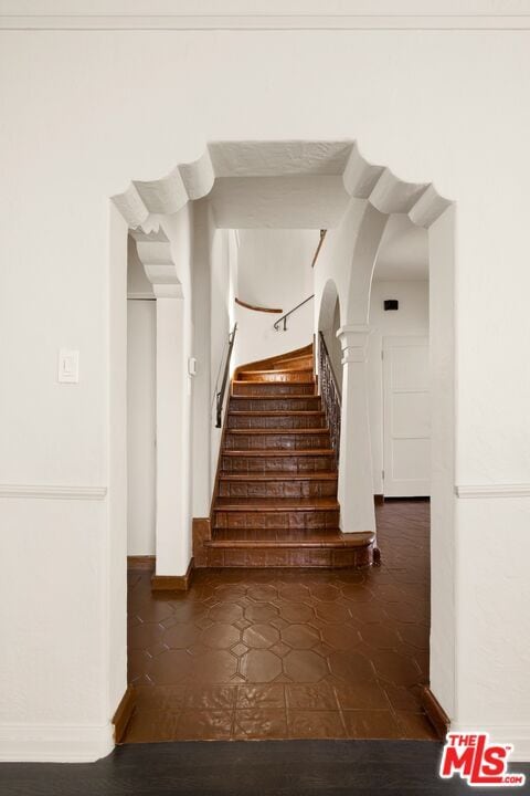 Photo - 120 S Poinsettia Pl