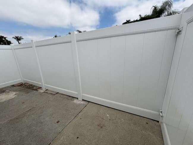 Photo - 3 Bedroom 2 Bath Home Unit 2