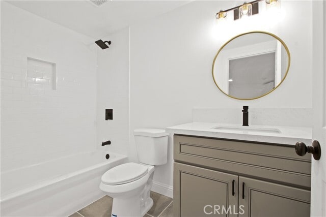 Photo - 1558 W 105th St