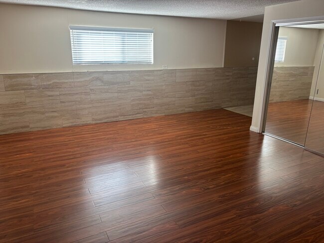 Building Photo - 15903 Halldale Ave Unit 1