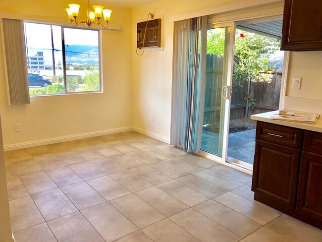 Spacious Home in Blue Zone Loma Linda! - Spacious Home in Blue Zone Loma Linda!