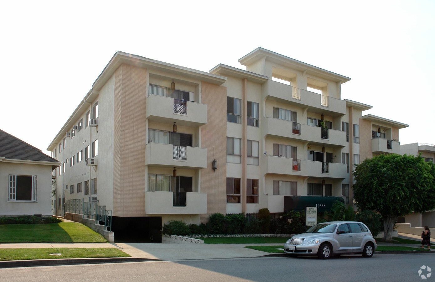 Photo - Eastbourne Apartments