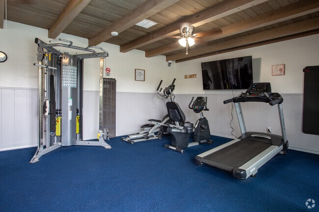 Fitness Center - Garden West Estates (55+ Senior)