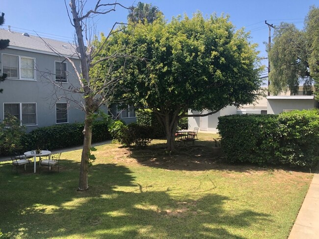 Photo - 1250 Franklin St Unit #B