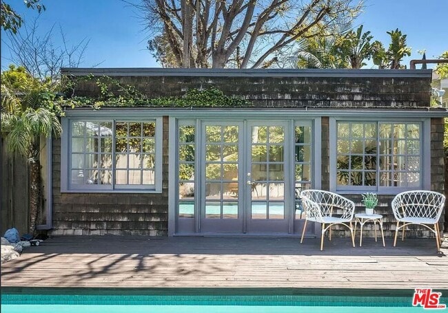 Photo - 1608 Courtney Ave