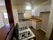 Photo - 2233-2235 Euclid Unit 2235