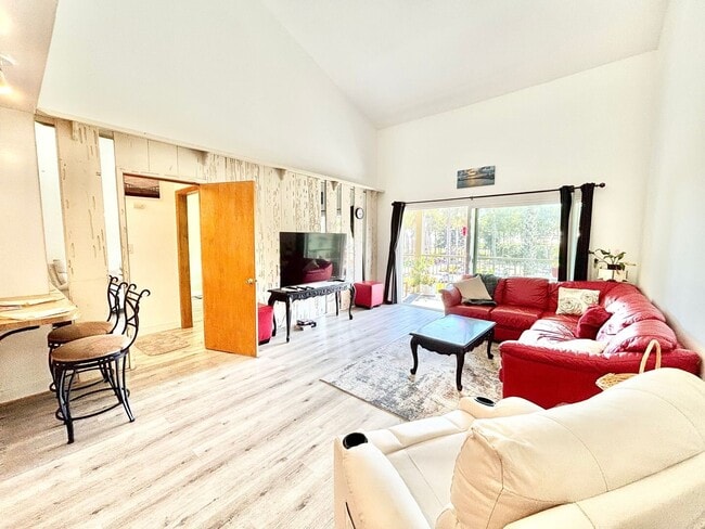 Building Photo - 2 Bedroom + 2 Bathroom Condo | Surfside III | Port Hueneme | Furnished