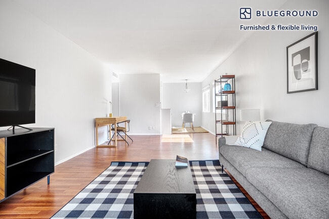 Photo - 330 N Crescent Dr Unit FL3-ID401