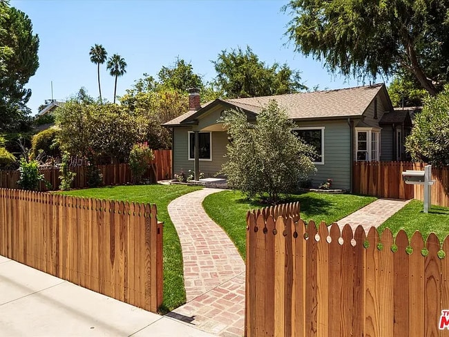 Building Photo - 5031 Townsend Ave