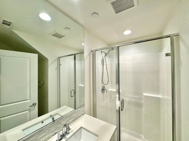 Photo - Spacious 4BD/3.5BA Townhome in Oceanside with Community Pool, 2-Car Garage & Covered Balcony