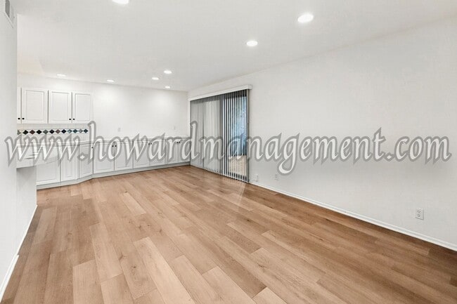 Photo - LAKE VIEW in LA! Majestic townhouse with high ceilings, three patios and lake view!