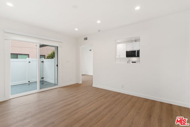 Photo - 2908 141st Pl Apartment Unit 1
